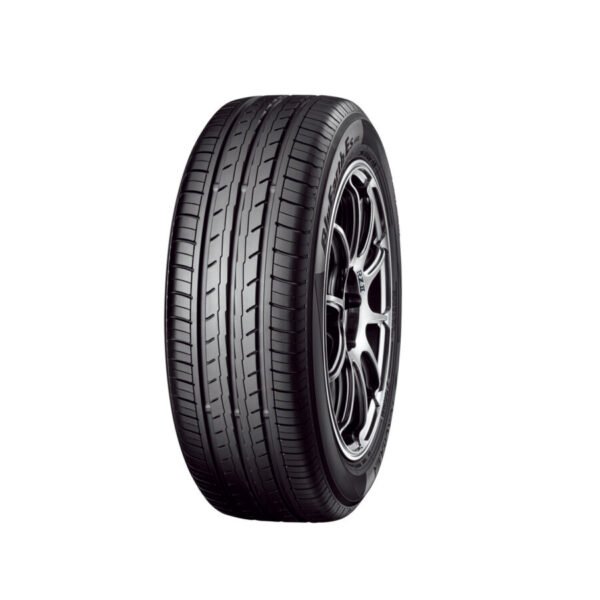 Neumático Yokohama BLUEARTH-ES ES32 205/45R16 83V